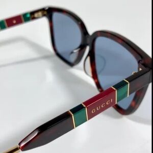 GUCCI Oversized Square Sunglasses Black Tortoise Shell Pearlescent Luxury NWT